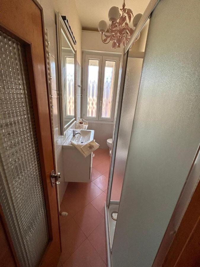 Camere In Appartamento Condiviso Vista San Luca Bologna Exterior photo